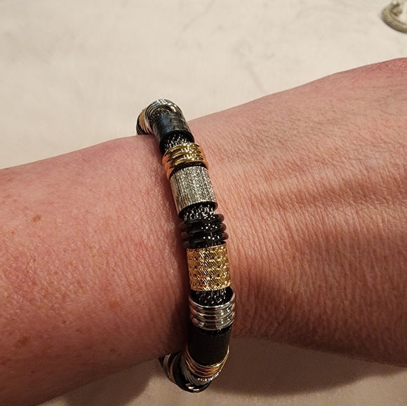 Erica Zap Mesh Bracelet & Earrings in rhodium/gold/black Finish - Never Worn - Picture 2 of 10